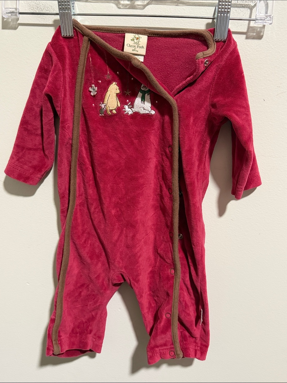 Classic Pooh by Disney Baby Onesie Size 3-6M